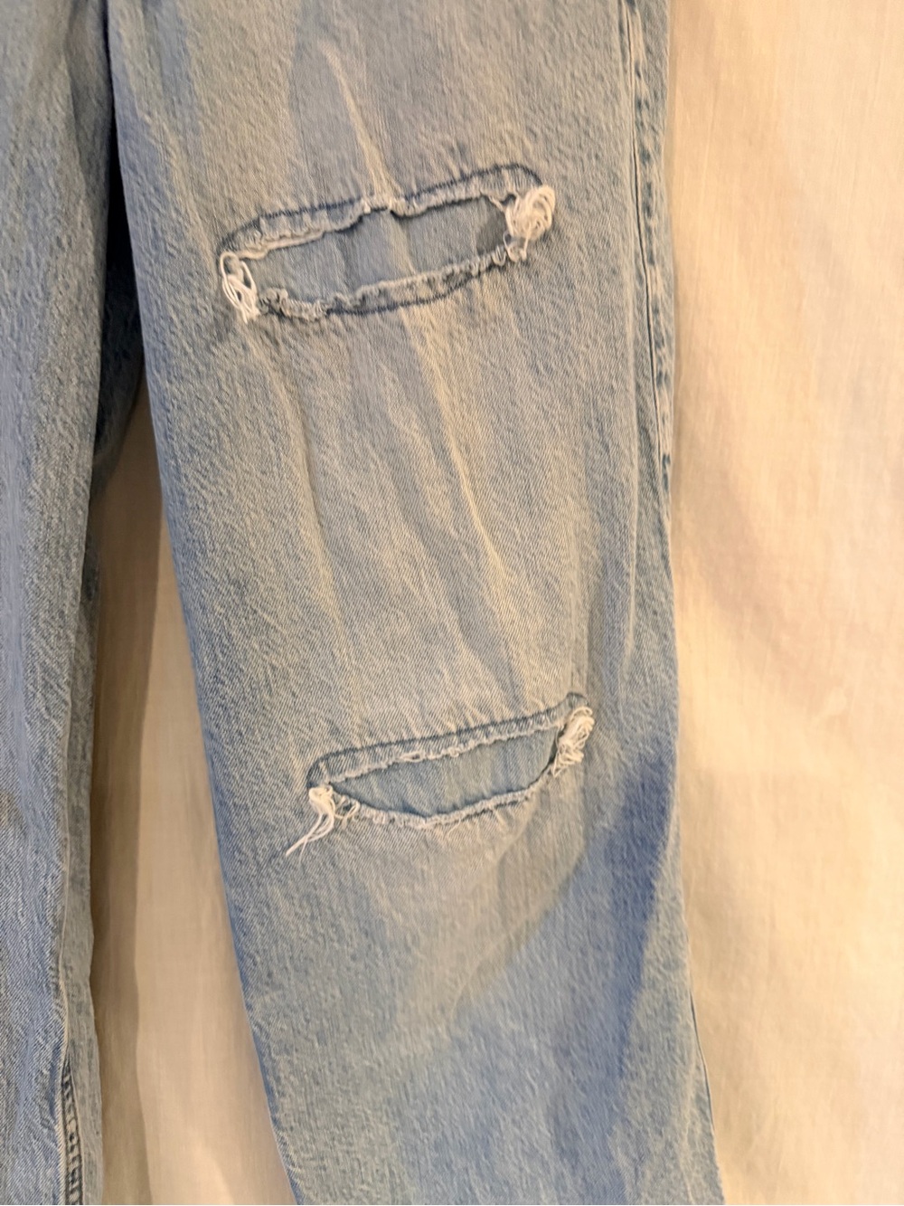 Girls Abercrombie Jeans - Picture 2 of 5